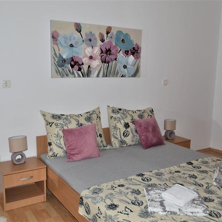 Apartman Luka คาชเตลา ภายนอก รูปภาพ
