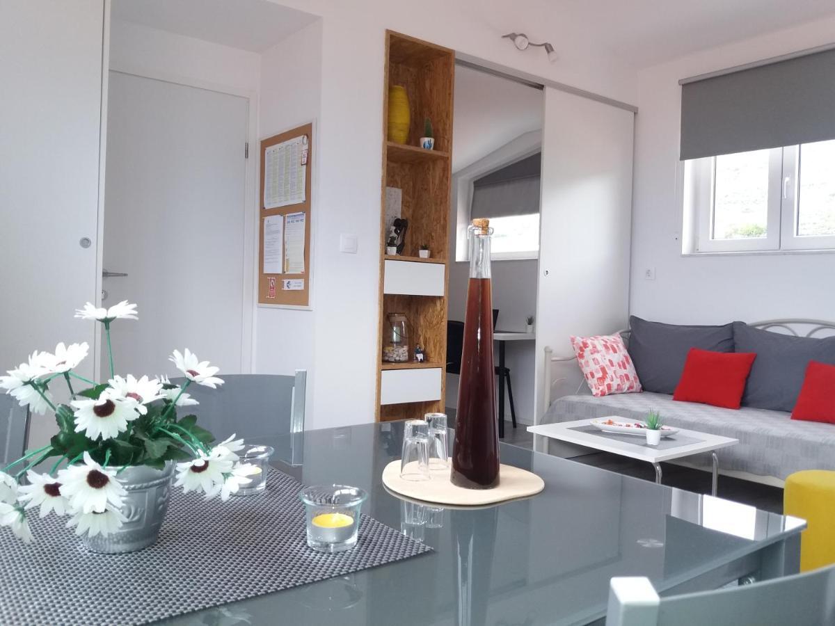 Apartman Luka คาชเตลา ภายนอก รูปภาพ
