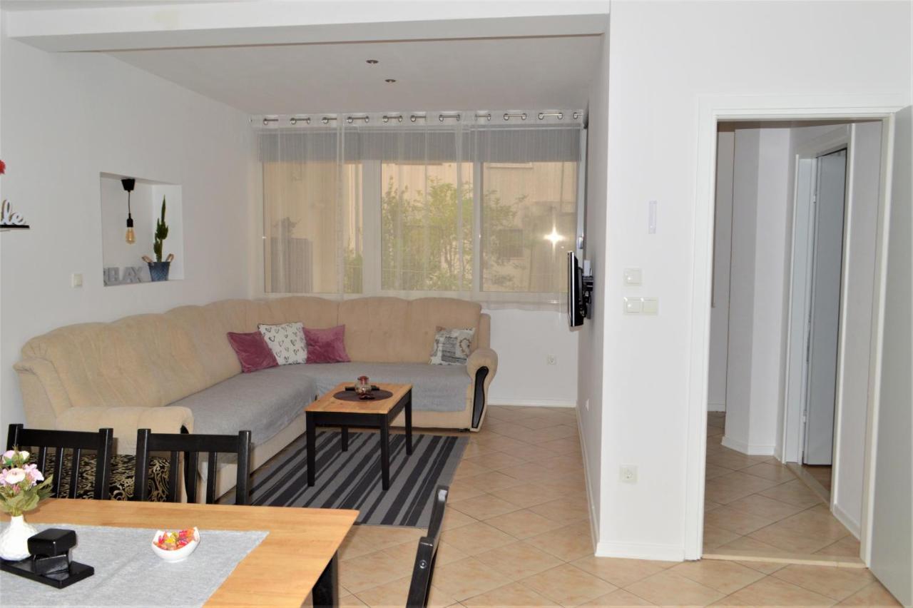 Apartman Luka คาชเตลา ภายนอก รูปภาพ