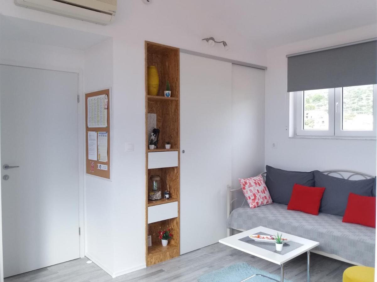 Apartman Luka คาชเตลา ภายนอก รูปภาพ