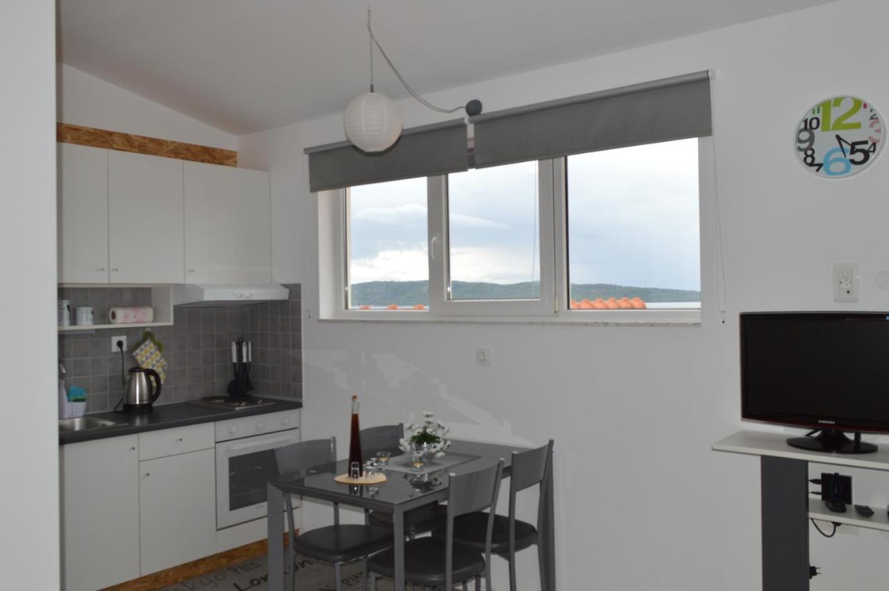 Apartman Luka คาชเตลา ภายนอก รูปภาพ