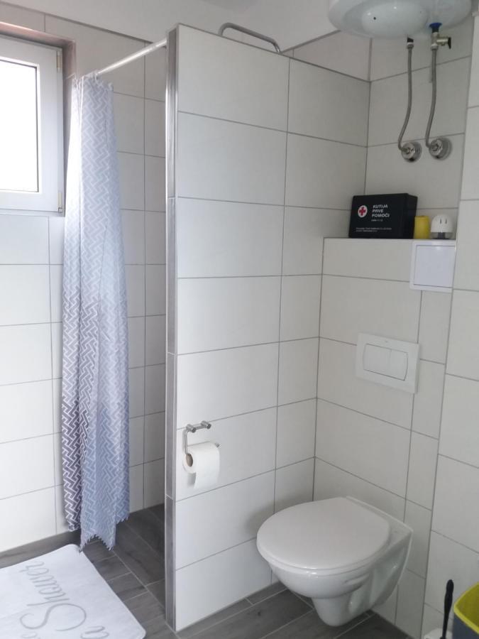 Apartman Luka คาชเตลา ภายนอก รูปภาพ