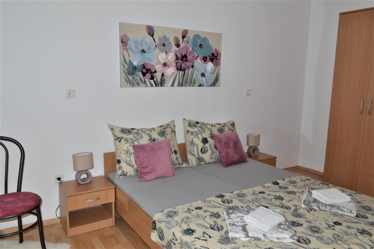Apartman Luka คาชเตลา ภายนอก รูปภาพ