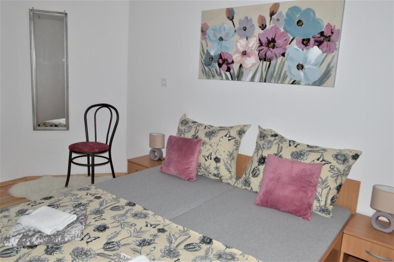 Apartman Luka คาชเตลา ภายนอก รูปภาพ